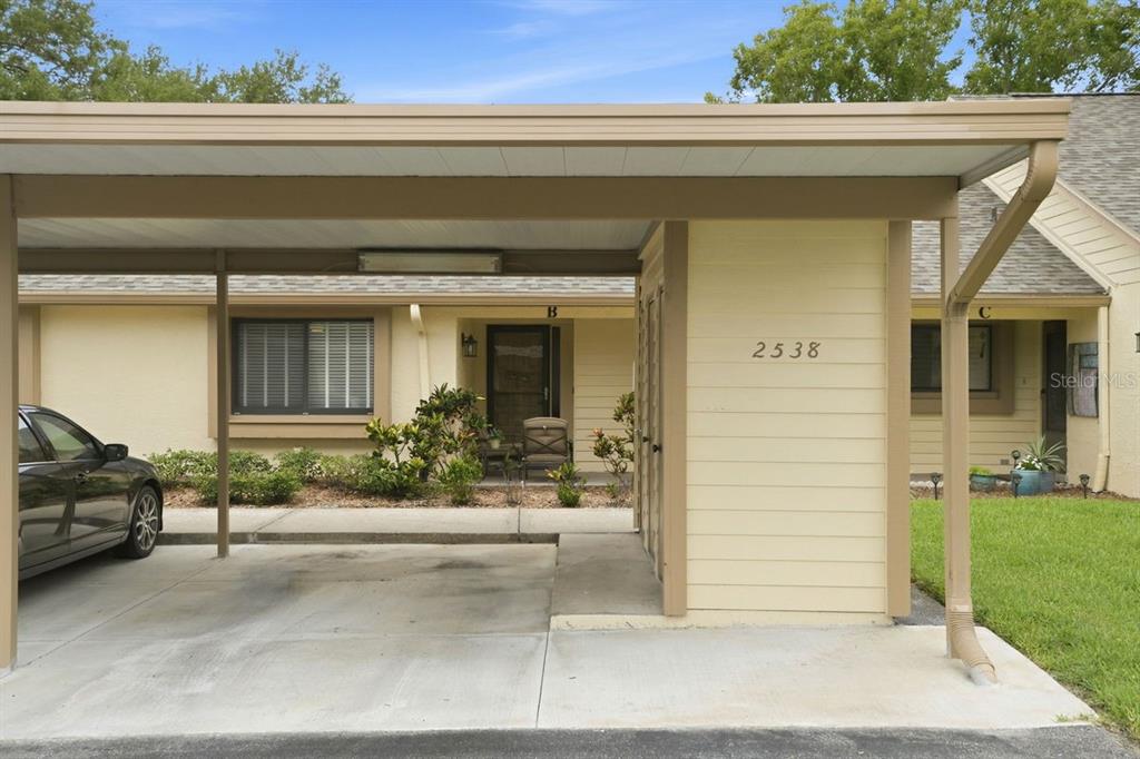 2538 Oakleaf Lane, Unit 33B Clearwater, FL 33763 - Photo 2 of 60