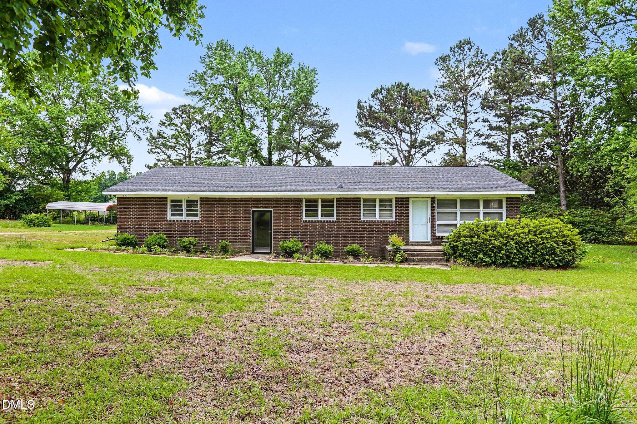 6725 Wimberly Road Willow Spring, NC 27592 - Photo 1 of 29 002_file_8901