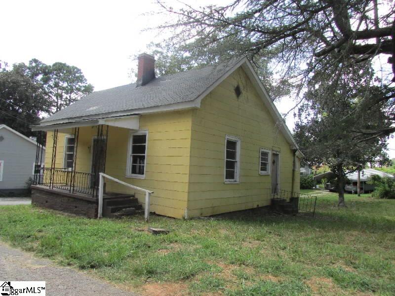 4 Riverside Street Laurens, SC 29360 - Photo 2 of 9 Gallery Image 2