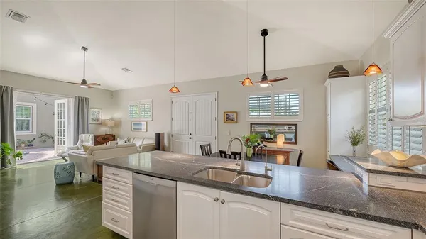 $1,295,000 | 640 North Osprey Avenue, Sarasota, FL 34236