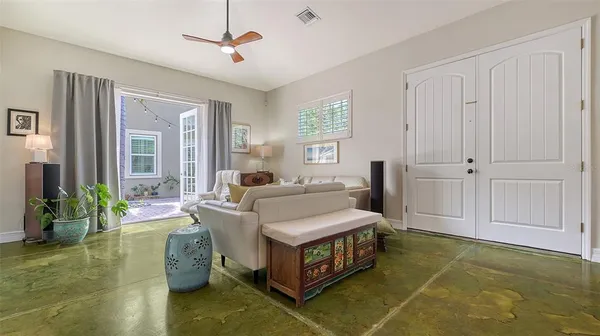 $1,295,000 | 640 North Osprey Avenue, Sarasota, FL 34236