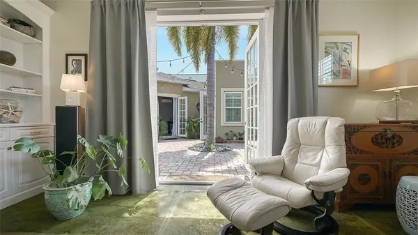 $1,295,000 | 640 North Osprey Avenue, Sarasota, FL 34236