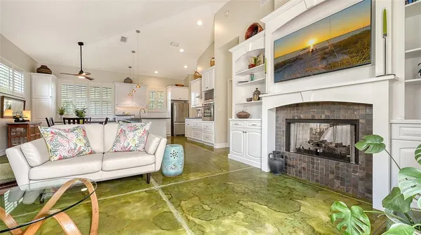 $1,295,000 | 640 North Osprey Avenue, Sarasota, FL 34236