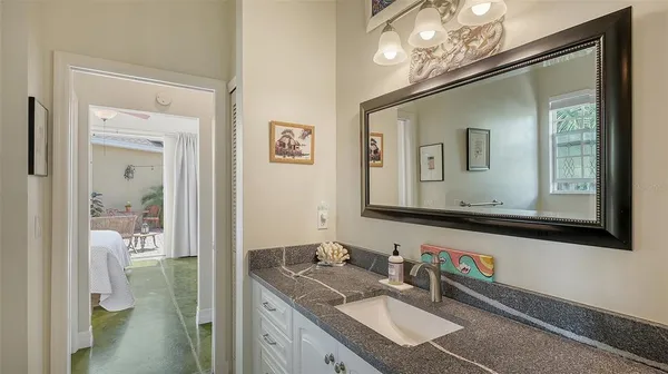 $1,295,000 | 640 North Osprey Avenue, Sarasota, FL 34236