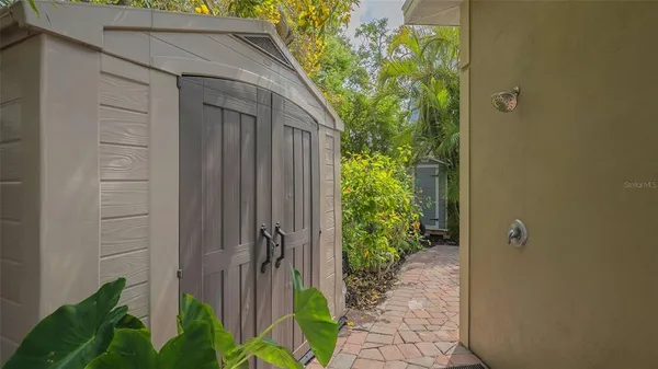 $1,295,000 | 640 North Osprey Avenue, Sarasota, FL 34236