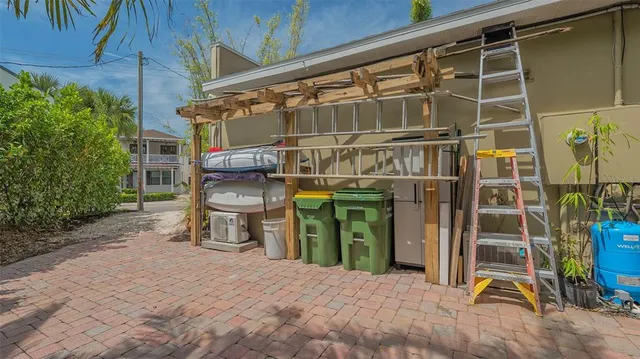 $1,400,000 | 640 North Osprey Avenue, Sarasota, FL 34236