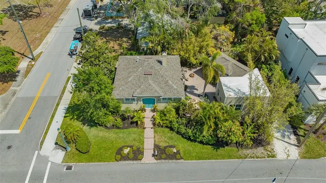 $1,400,000 | 640 North Osprey Avenue, Sarasota, FL 34236