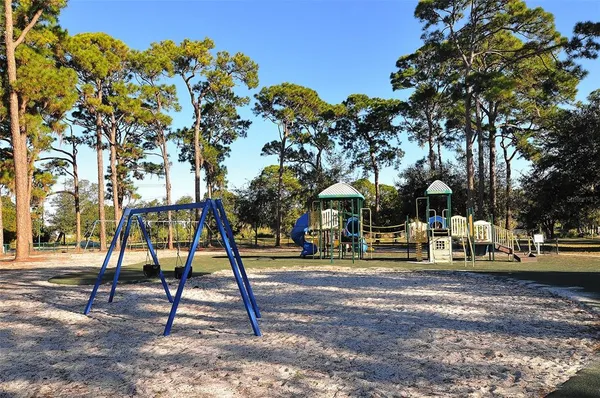 $1,295,000 | 640 North Osprey Avenue, Sarasota, FL 34236