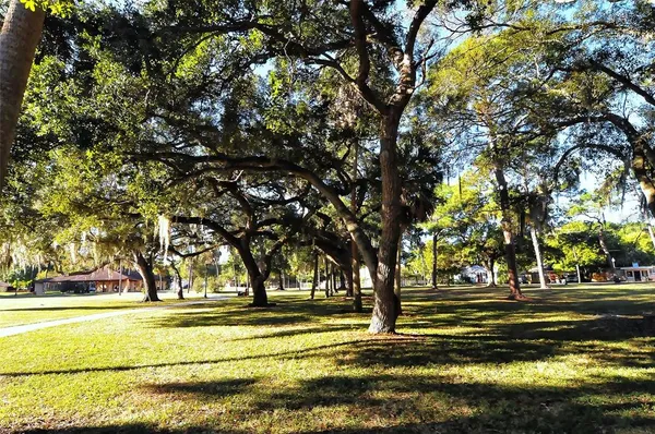 $1,295,000 | 640 North Osprey Avenue, Sarasota, FL 34236