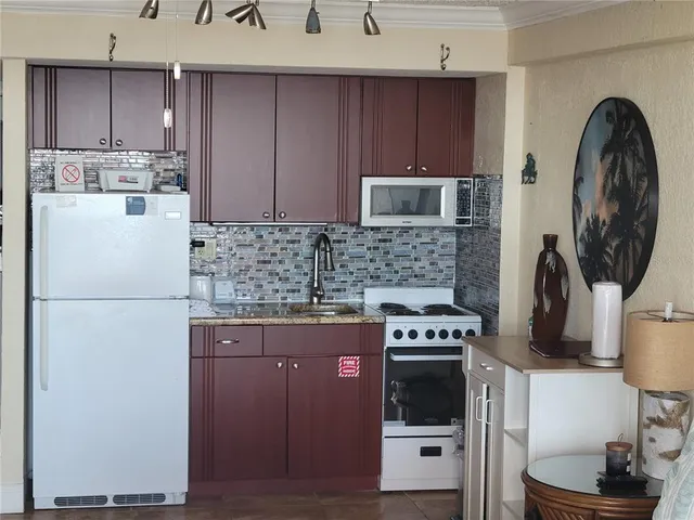 $135,000 | 2301 South Atlantic Avenue, Unit 238, Daytona Beach, FL 32118