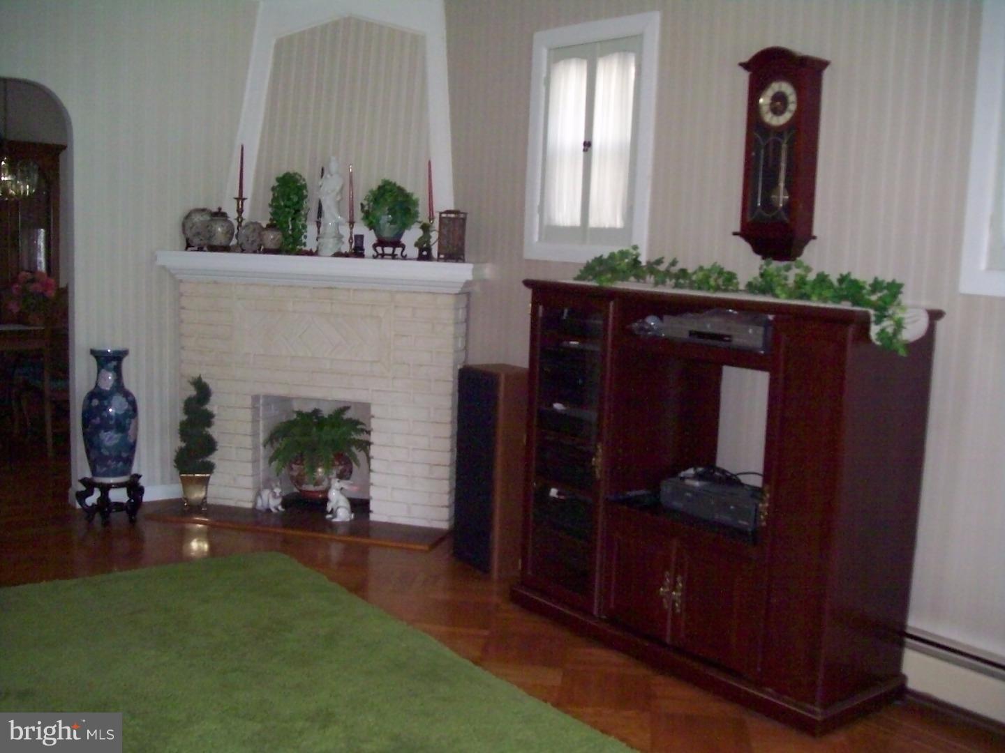 2335 Rhawn Street Philadelphia, PA 19152 - Photo 3 of 18 Gallery Image 3