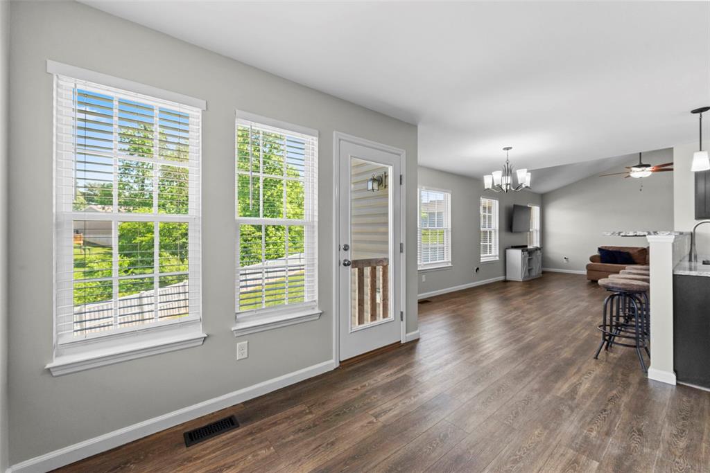 712 Vicksburg Lane Wright City, MO 63390 - Photo 21 of 33