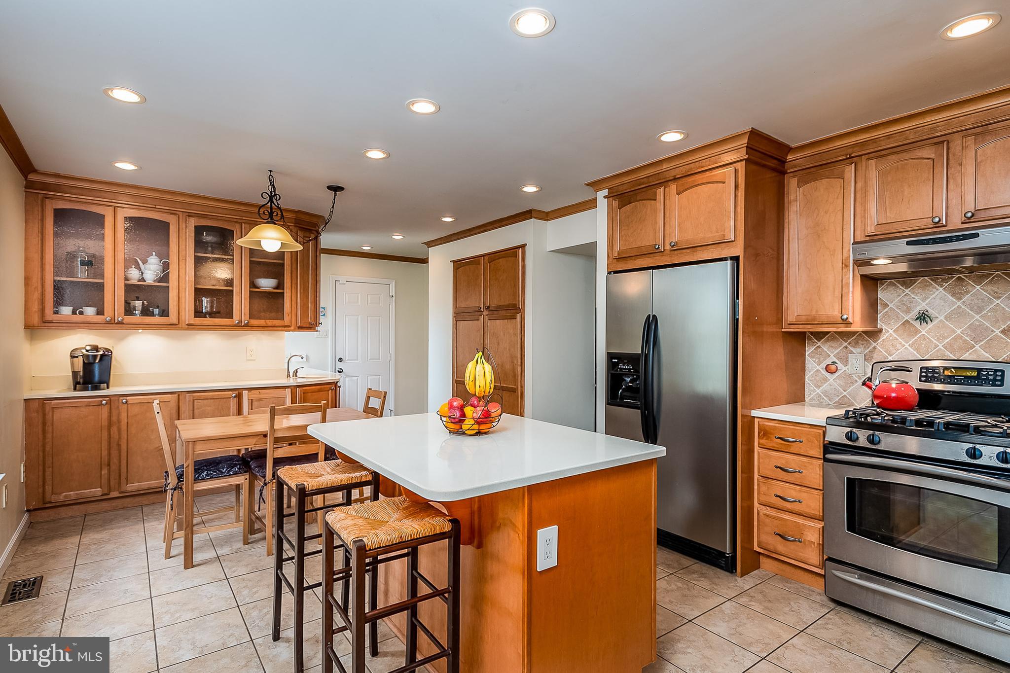 7209 Kindler Road Columbia, MD 21046 - Photo 16 of 42 Lovely kitchen