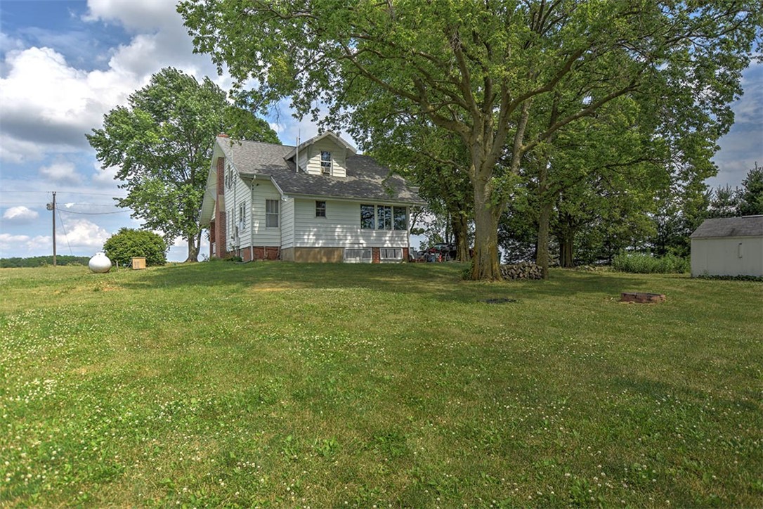 2967 North 1100 E Road Moweaqua, IL 62550 - Photo 2 of 38