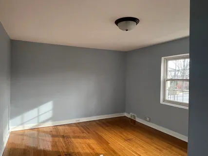 $1,850 | 918 North 5th Avenue, Unit 2, Maywood, IL 60153