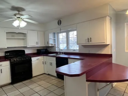 $1,850 | 918 North 5th Avenue, Unit 2, Maywood, IL 60153