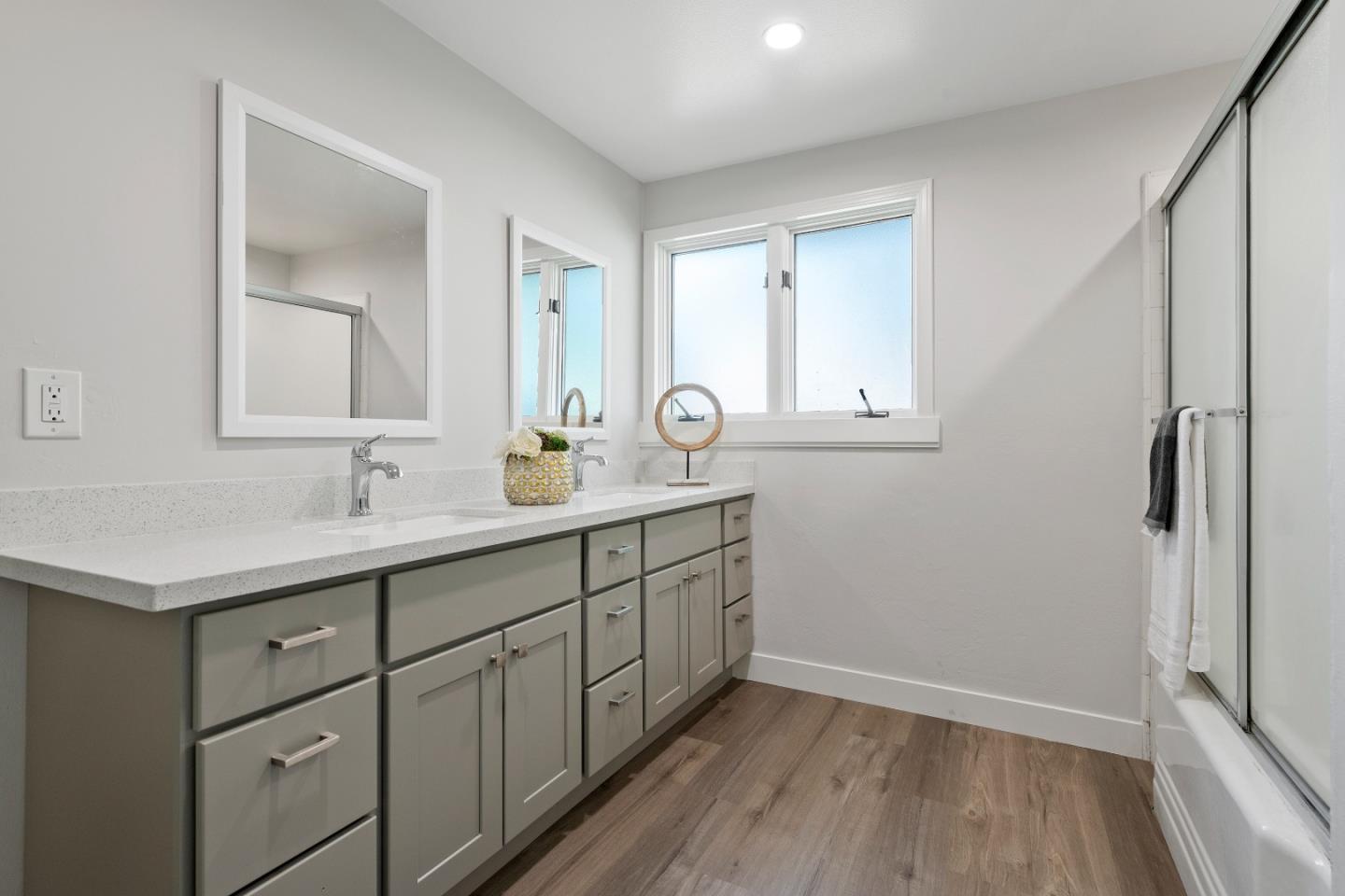 2319 Warner Range Avenue Menlo Park, CA 94025 - Photo 18 of 28