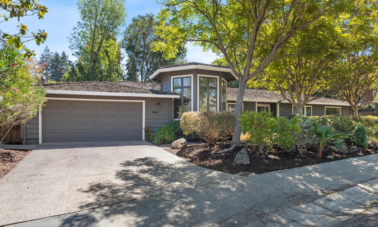 2319 Warner Range Avenue Menlo Park, CA 94025 - Photo 3 of 28