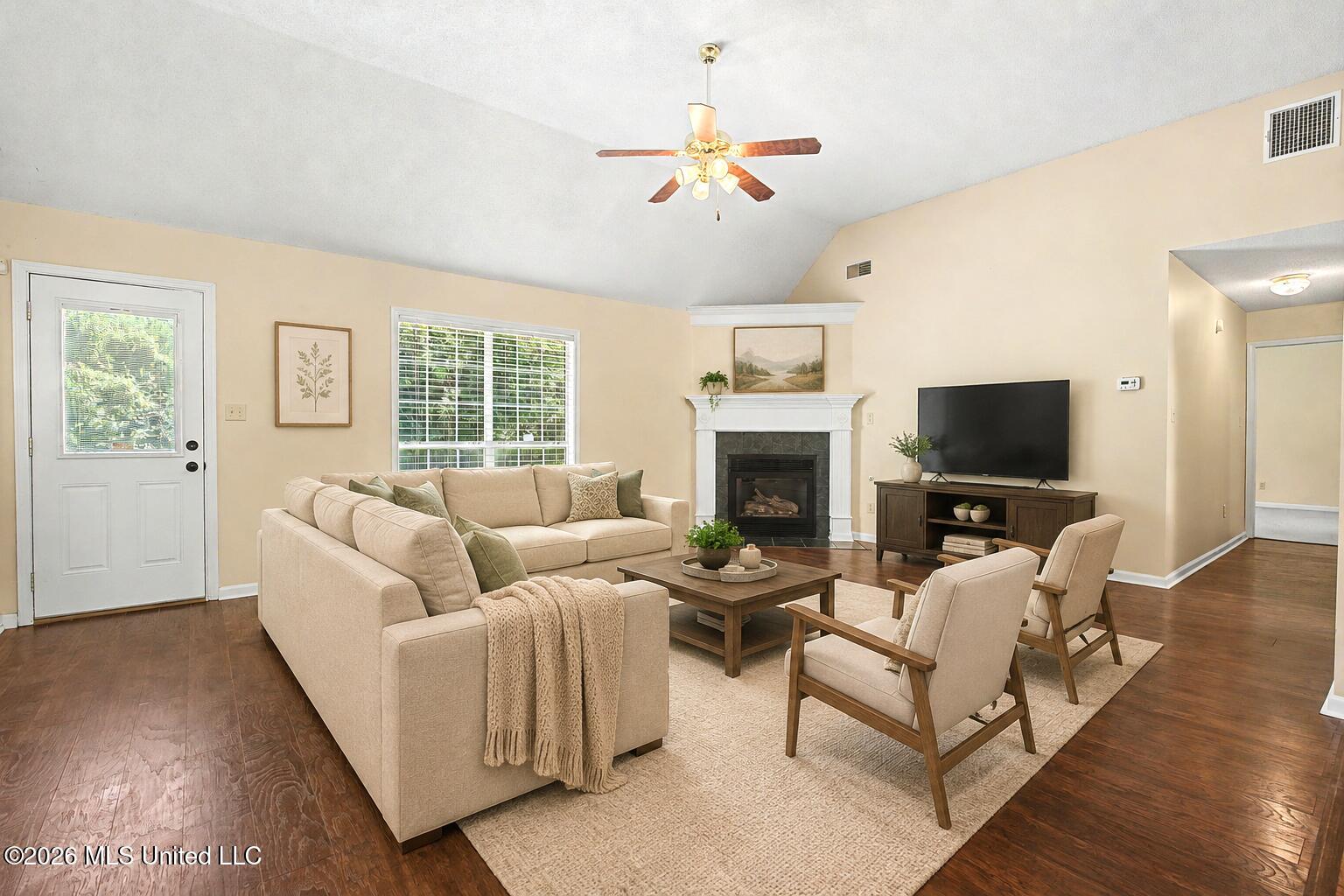 1195 Pendulum Drive Hernando, MS 38632 - Photo 2 of 38 Great Room