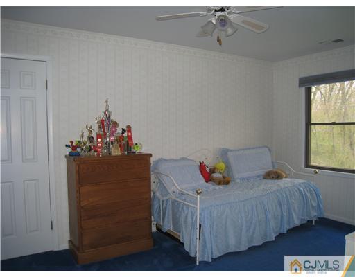 28 Cherokee Road East Brunswick, NJ 08816 - Photo 21 of 24 Gallery Image 21