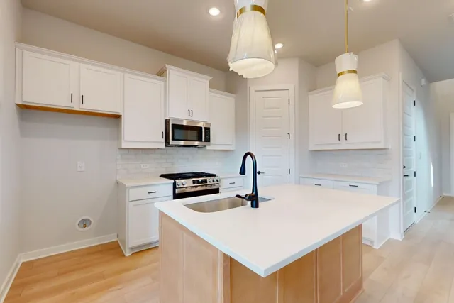 $419,990 | 13114 Geary Drive, Austin, TX 78610