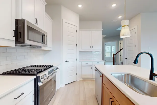 $419,990 | 13114 Geary Drive, Austin, TX 78610