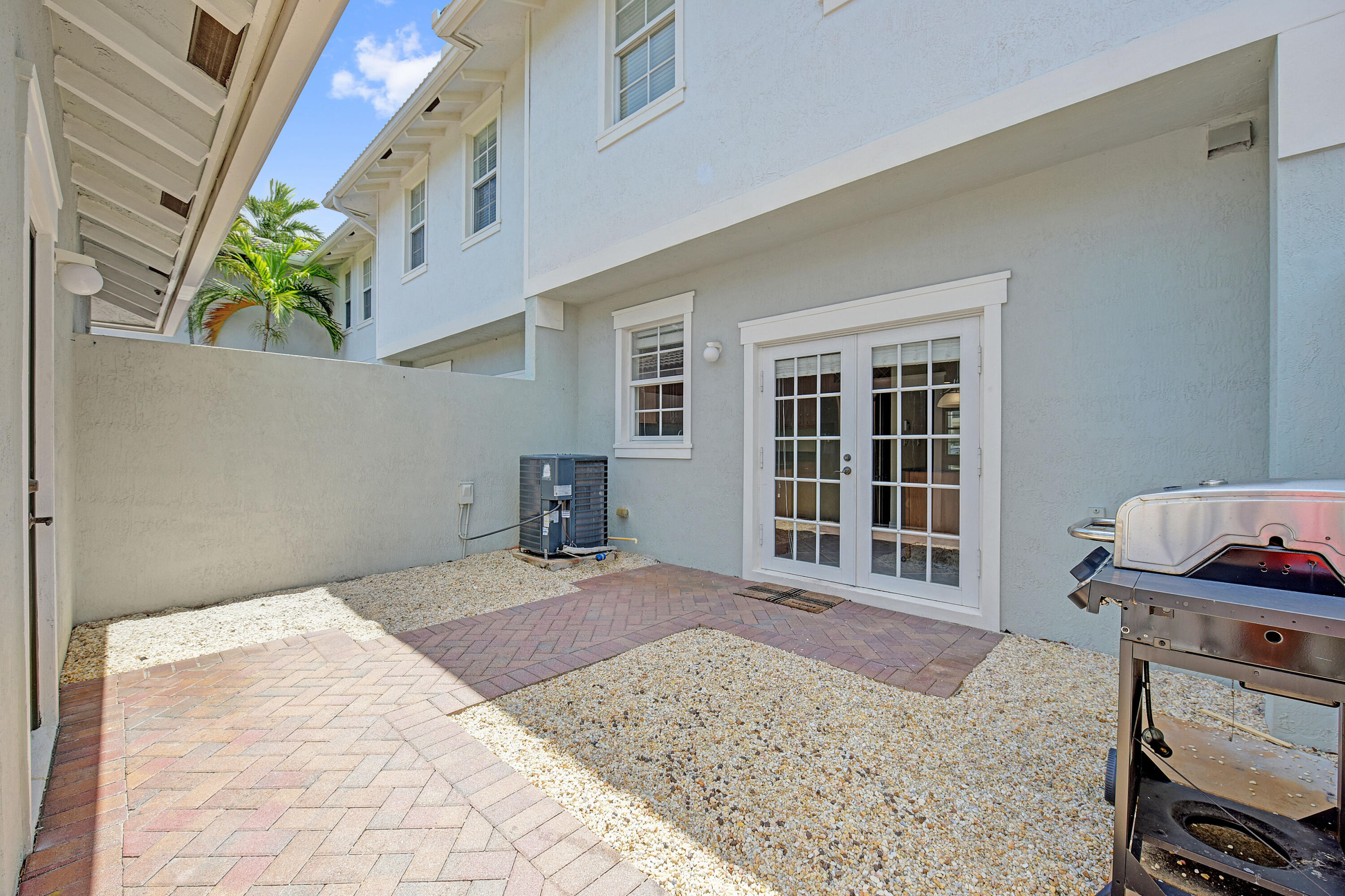 932 Northwest 18th Avenue Boca Raton, FL 33431 - Photo 23 of 35 patio
