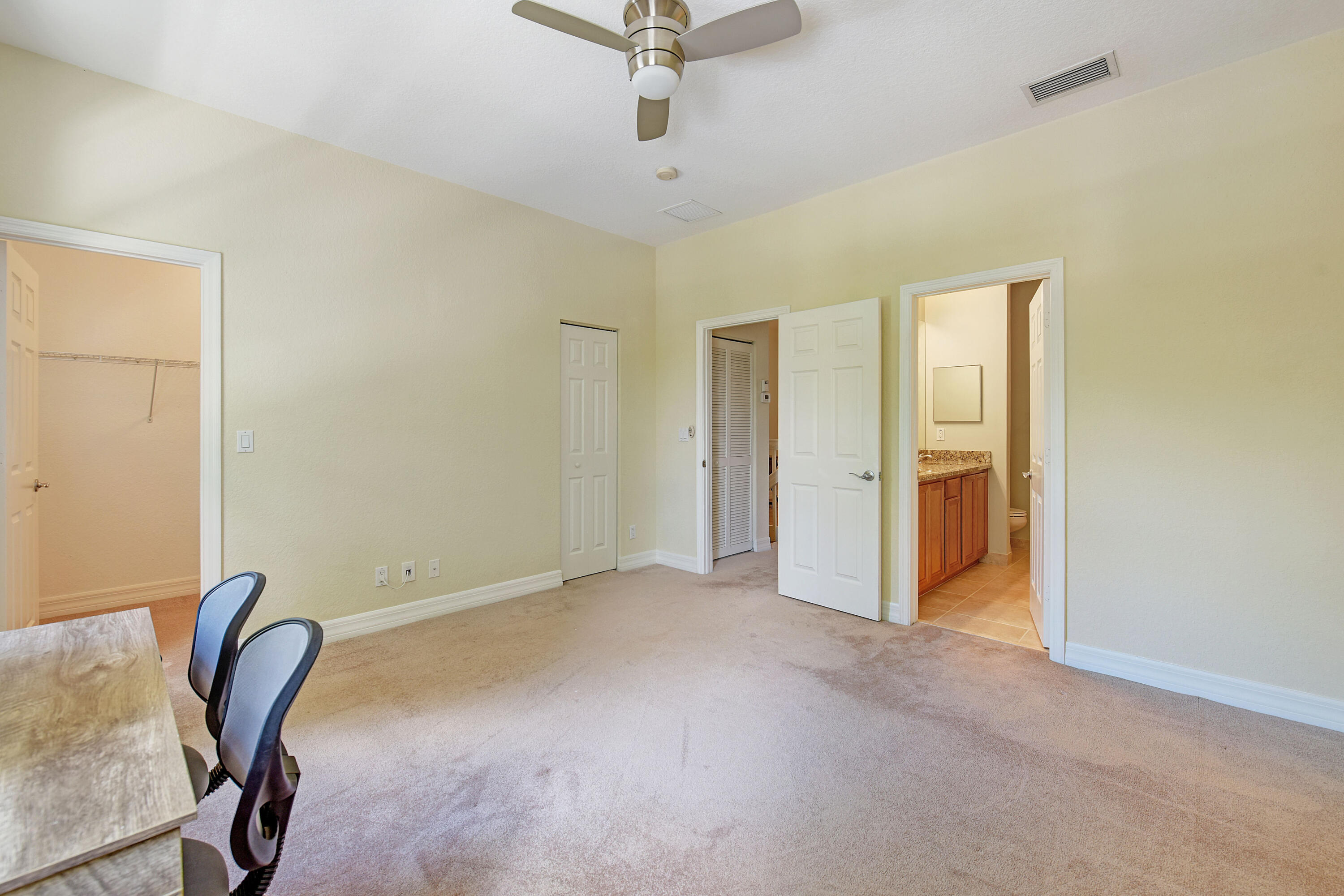 932 Northwest 18th Avenue Boca Raton, FL 33431 - Photo 10 of 35 master