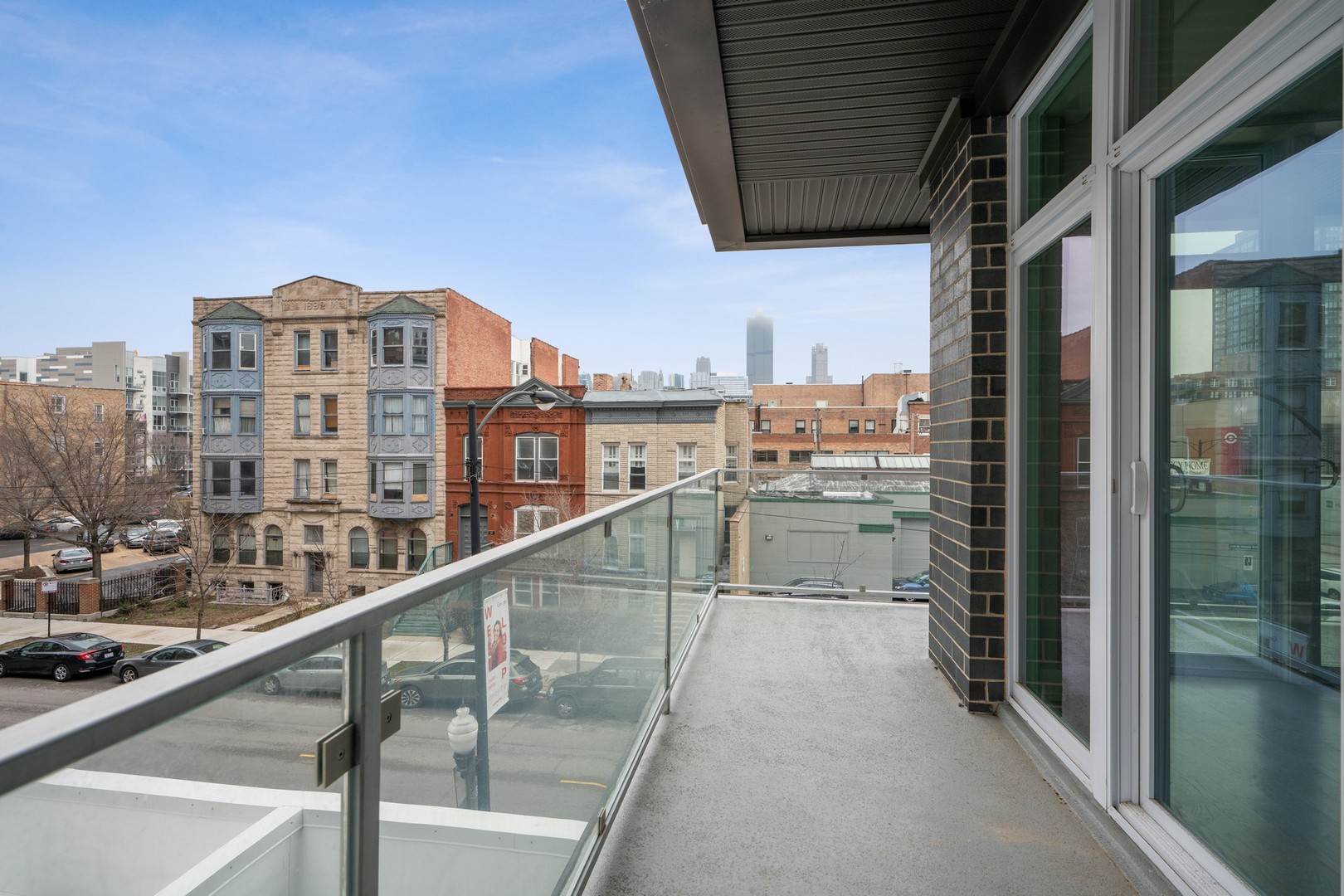 236 South Racine Avenue, Unit 304 Chicago, IL 60607 - Photo 20 of 23 a view of balcony with city view