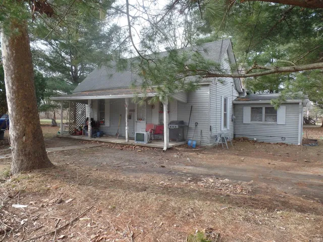 $45,000 | 1208 1st Street, Bloomfield, IN 47424