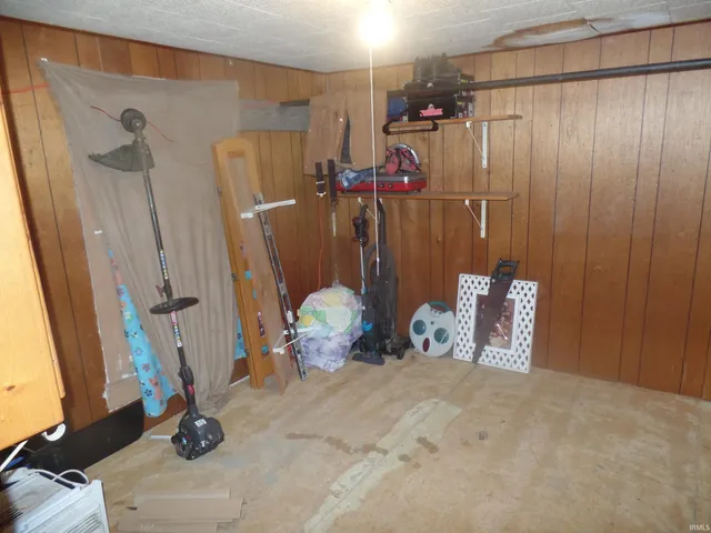 $45,000 | 1208 1st Street, Bloomfield, IN 47424