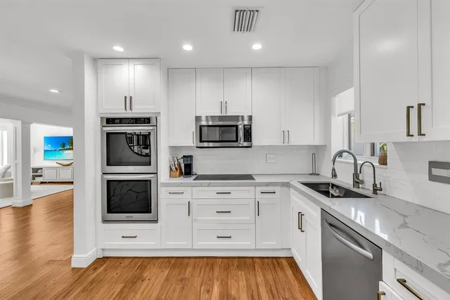 $1,048,000 | 2800 Northeast 21st Avenue, Lighthouse Point, FL 33064