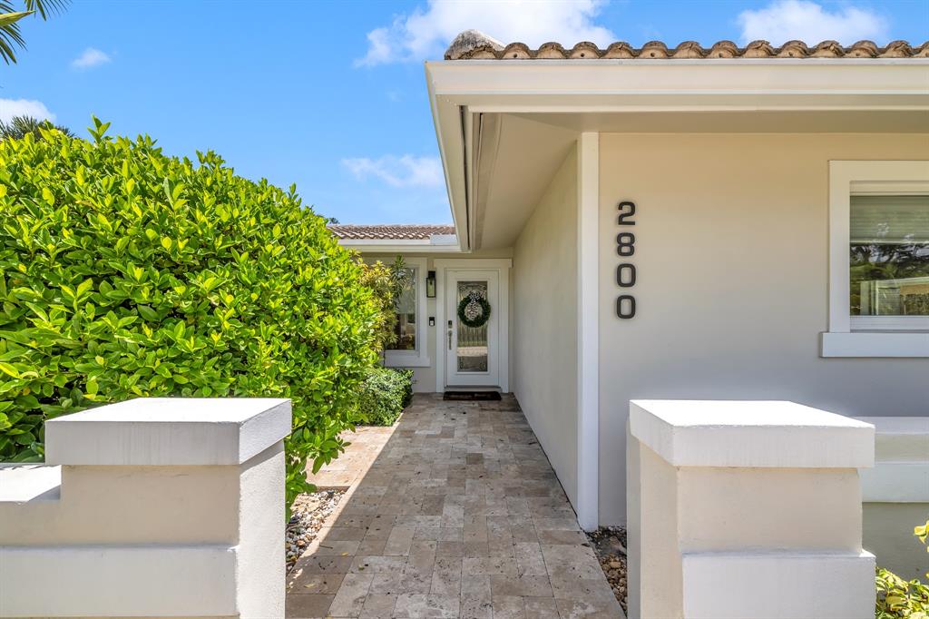 2800 Northeast 21st Avenue Lighthouse Point, FL 33064 - Photo 6 of 58