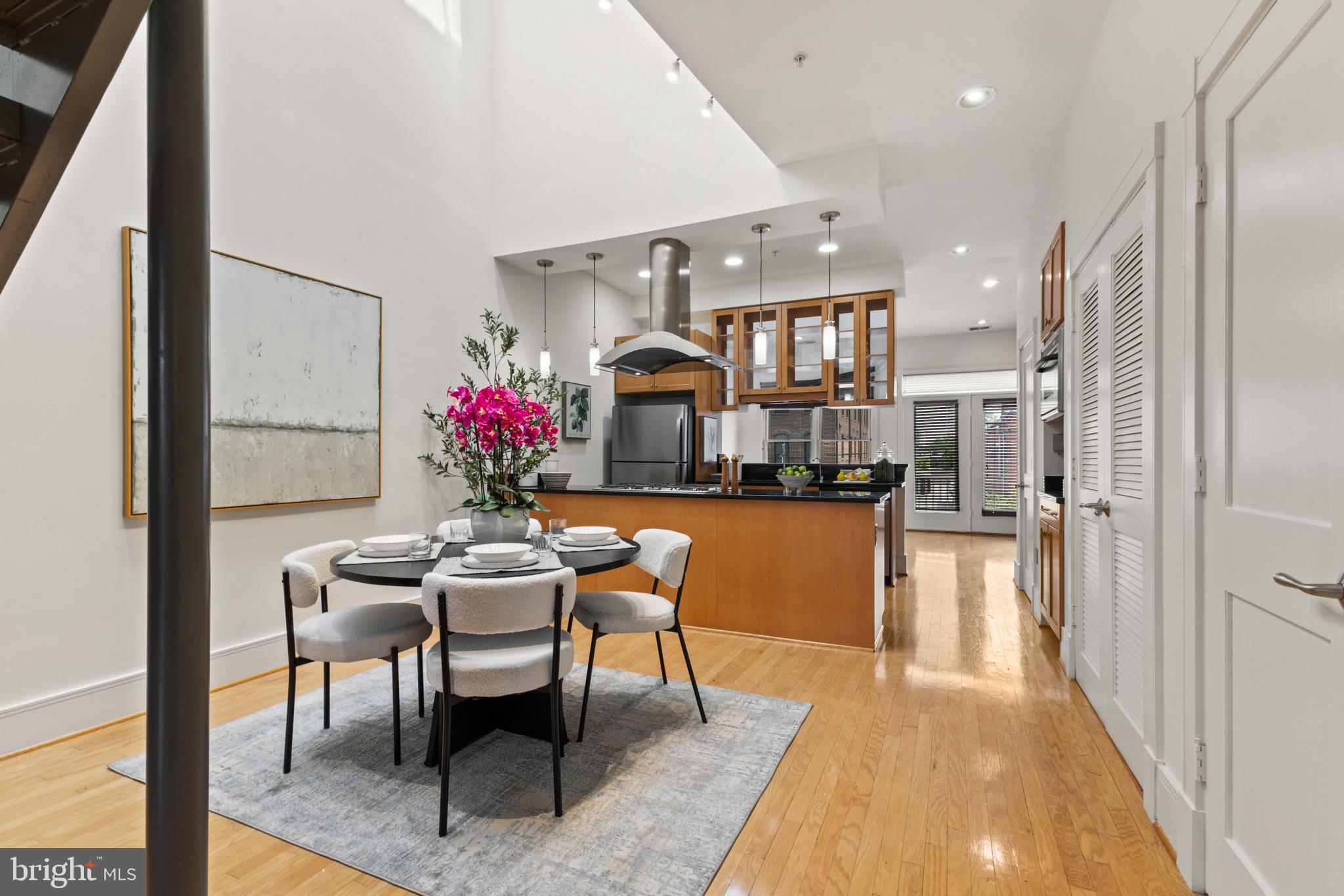 526 13th Street Southeast, Unit B Washington, DC 20003 - Photo 8 of 33 Modern elegance in a bright space.