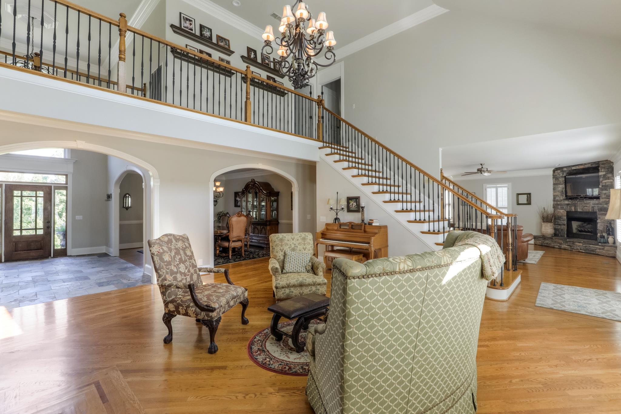 9405 Clovercroft Road Franklin, TN 37067 - Photo 5 of 30 Gallery Image 5
