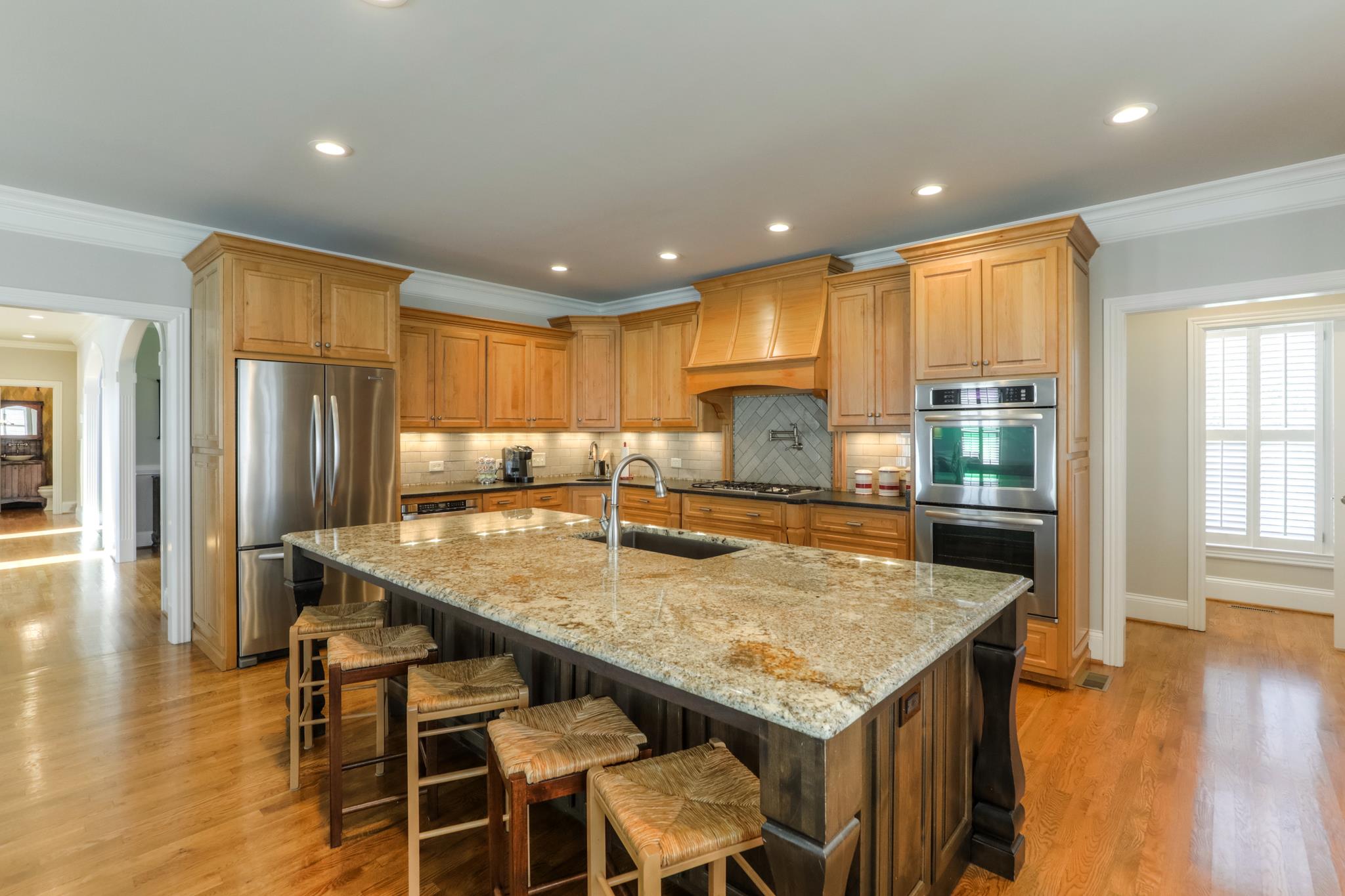 9405 Clovercroft Road Franklin, TN 37067 - Photo 8 of 30 Gallery Image 8