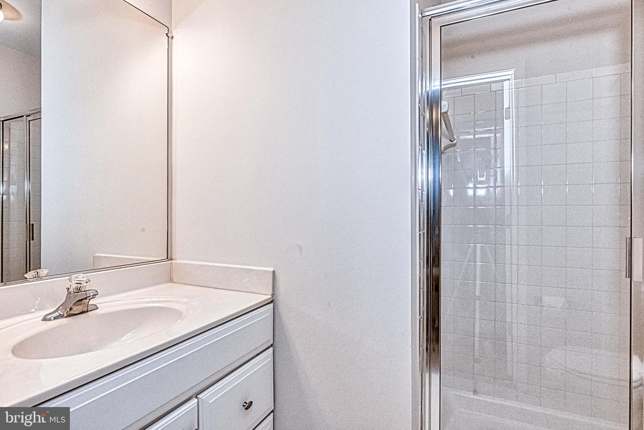 13812 Breezy Ridge Way, Unit 101 Woodbridge, VA 22191 - Photo 32 of 45