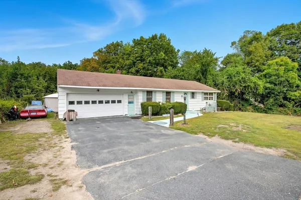 $359,900 | 4188 Main Street, Palmer, MA 01069