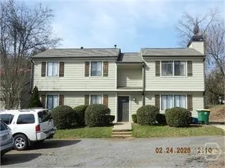 $2,100 | 104 Welch Place, Athens, GA 30606