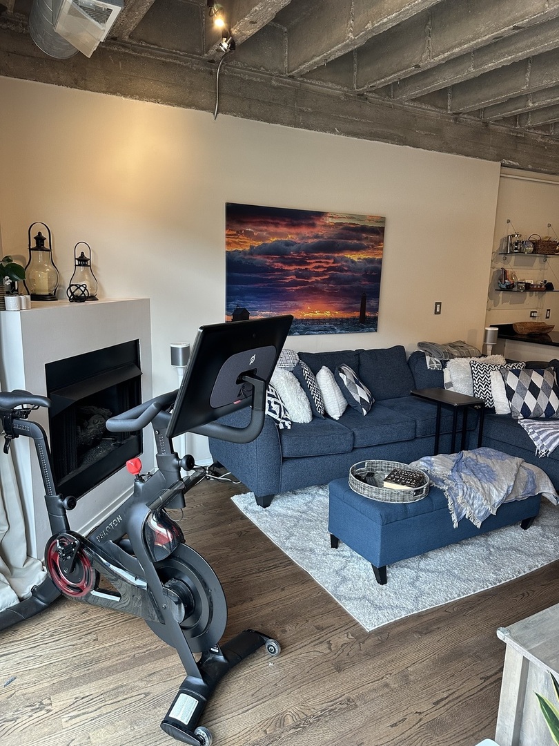 811 South Lytle Street, Unit 108 Chicago, IL 60607 - Photo 5 of 17 Gallery Image 5