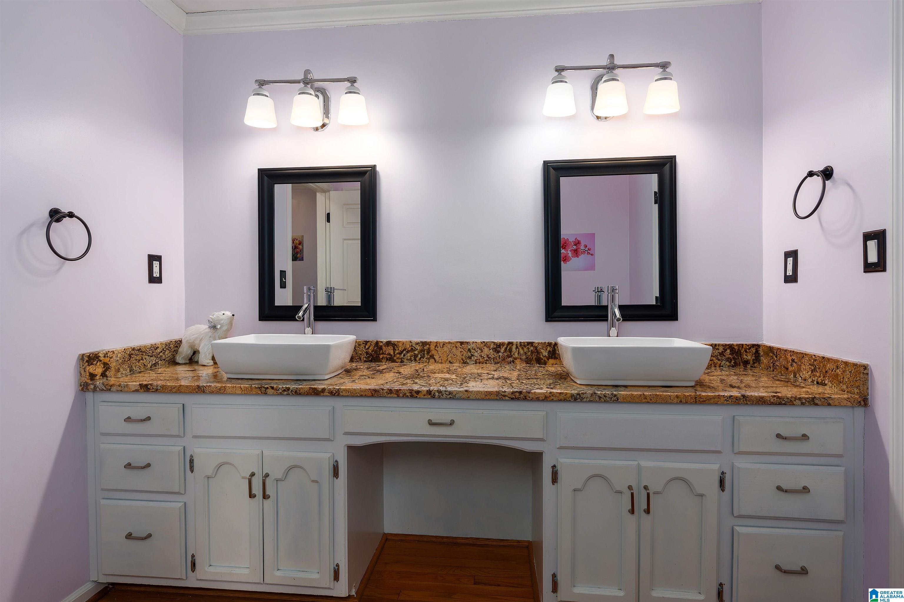 402 Pineway Drive Hoover, AL 35226 - Photo 15 of 37
