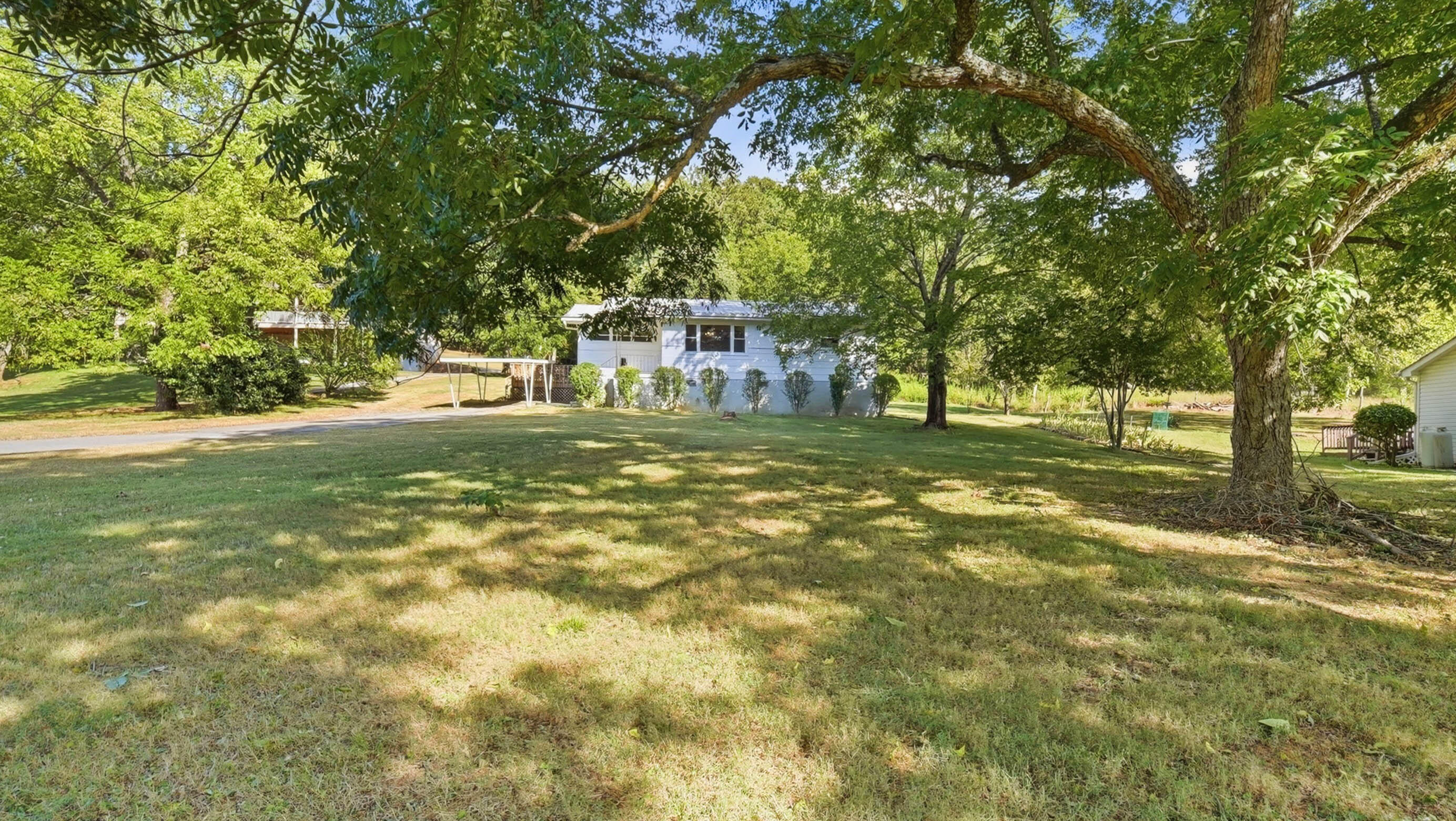 1216 Browns Ferry Road Chattanooga, TN 37419 - Photo 26 of 29 1216 browns ferry rd-25