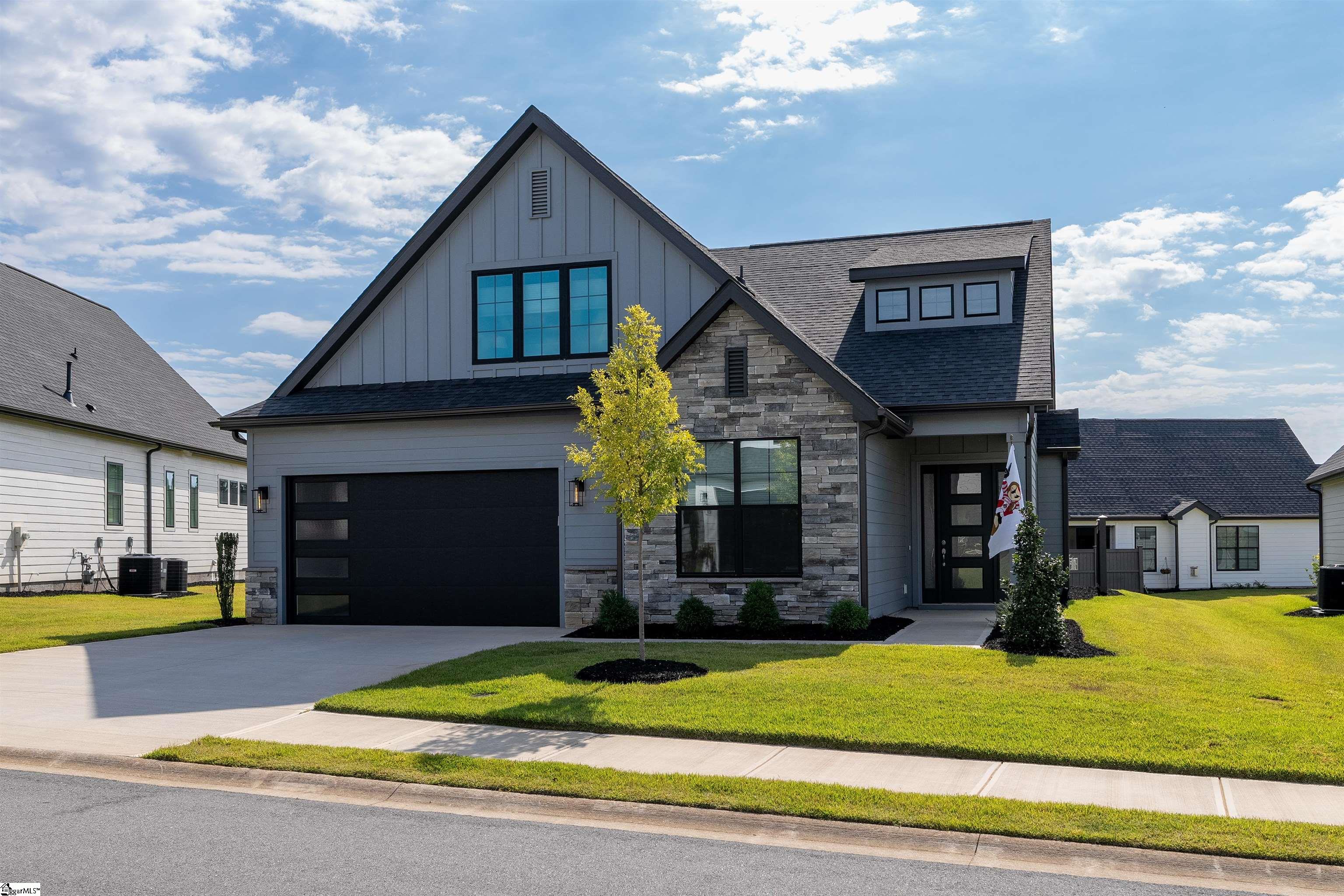 103 Ridan Road Mauldin, SC 29662 - Photo 1 of 33