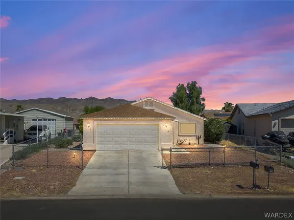 $259,000 | 589 Citrus Street, Bullhead City, AZ 86442