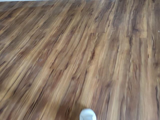4985 Millbranch Road Memphis, TN 38116 - Photo 5 of 8 a room with a curtain
