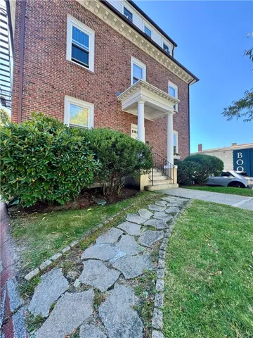$269,900 | 19 South Angell Street, Unit 2, Providence, RI 02906