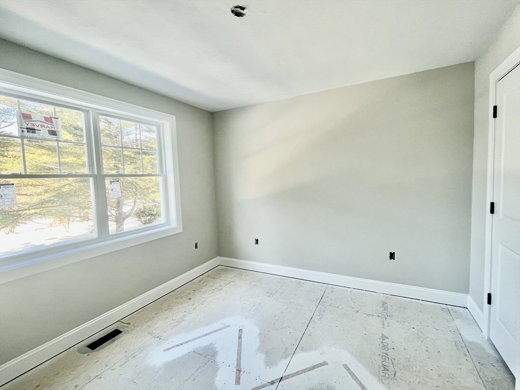 36 Montbatten Road, Unit B Billerica, MA 01821 - Photo 5 of 11