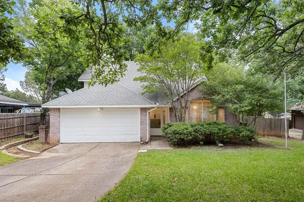 $364,999 | 3208 Hickory Court, Bedford, TX 76021