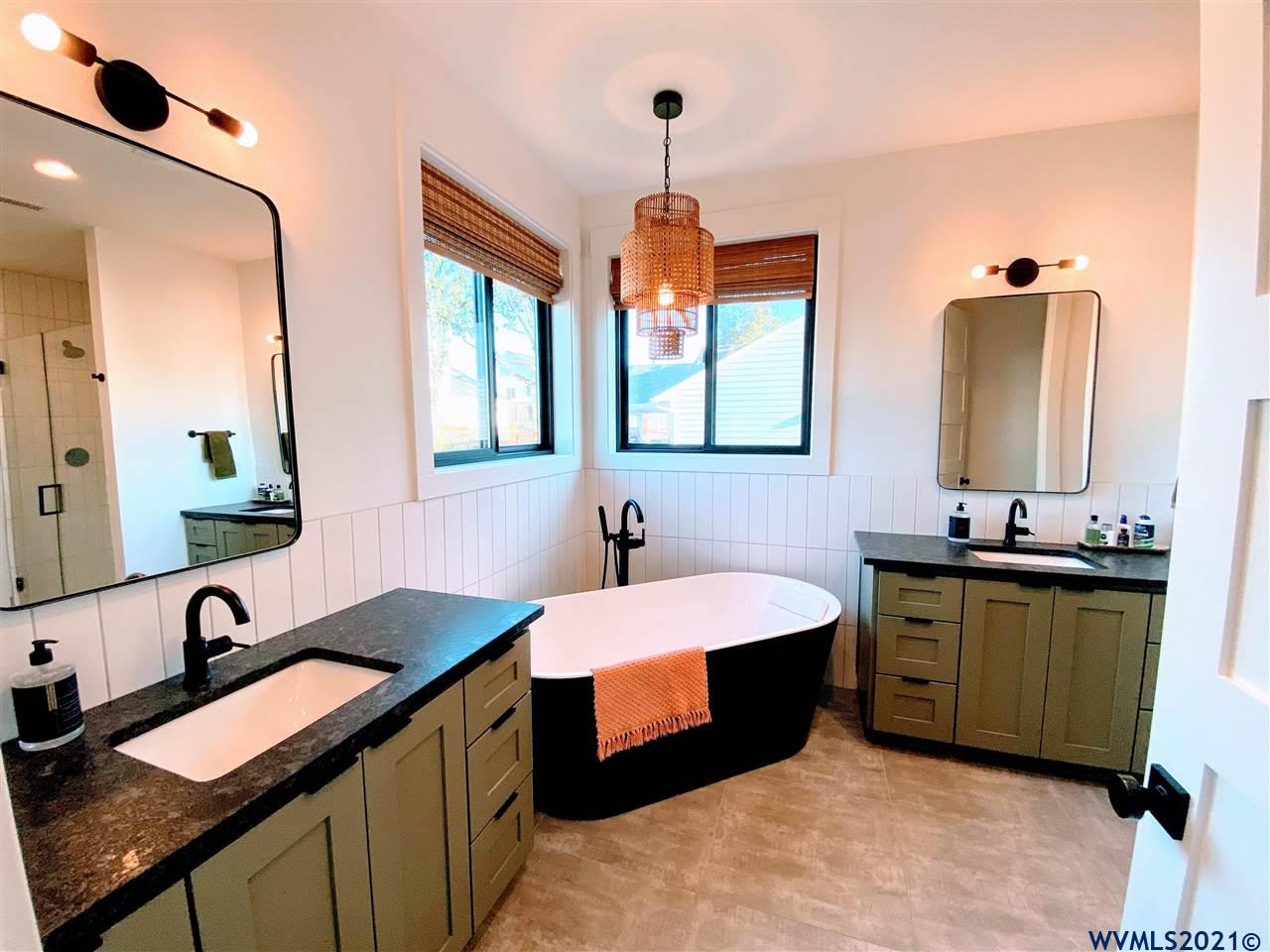 7029 Riva Ridge Drive Southeast Turner, OR 97392 - Photo 17 of 40 Gallery Image 17