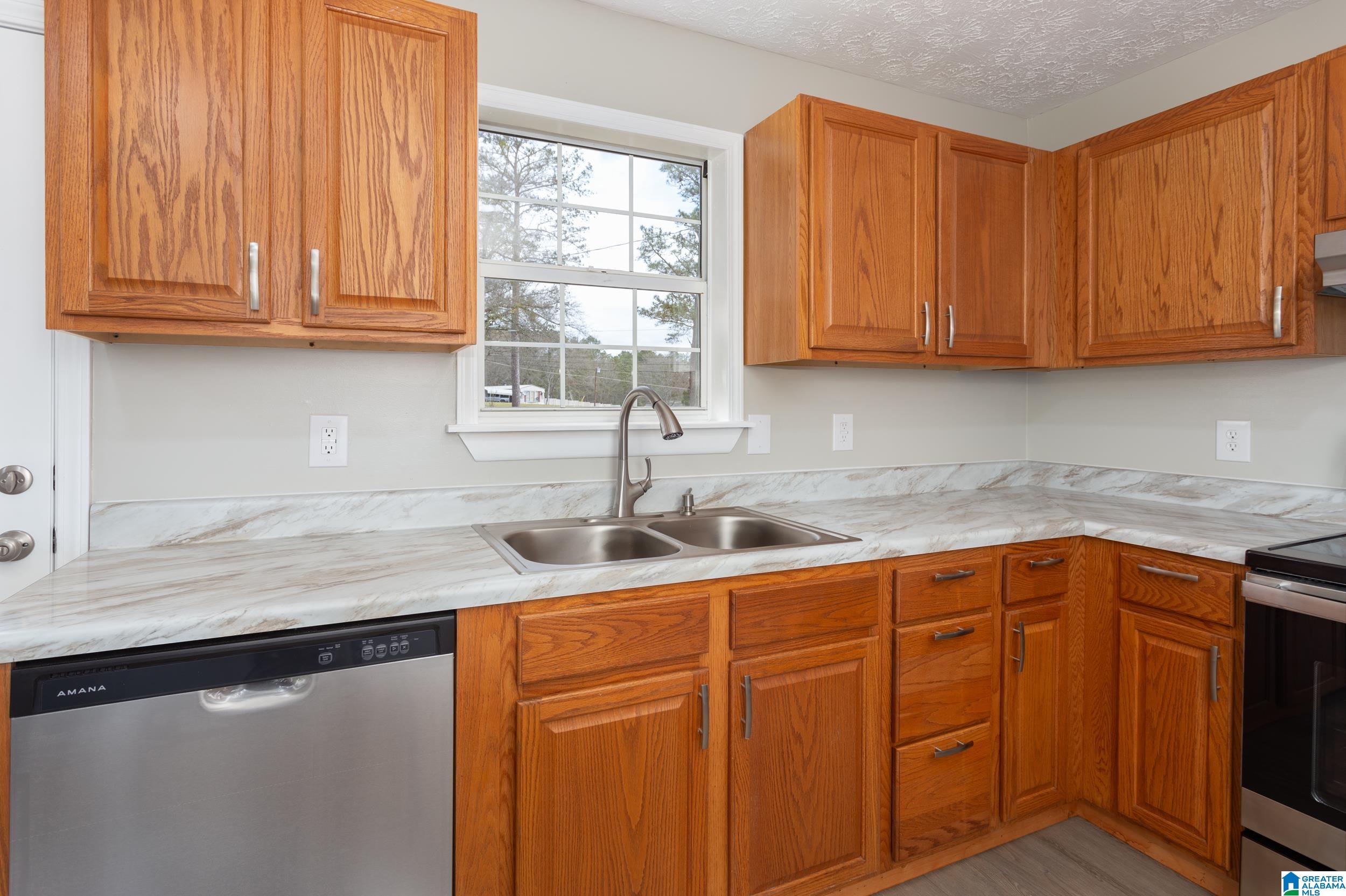 1042 Turner Road Anniston, AL 36201 - Photo 8 of 33